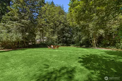 8960 NE Day Road, Bainbridge Island, WA 98110 - Photo 21