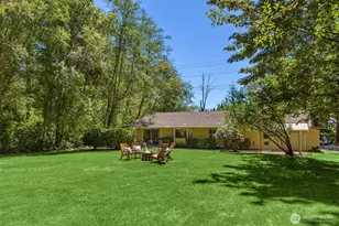 8960 NE Day Rd, Bainbridge Island, WA 98110 - Photo 25