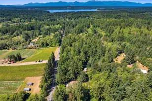 8960 NE Day Rd, Bainbridge Island, WA 98110 - Photo 37