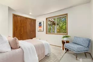 8960 NE Day Rd, Bainbridge Island, WA 98110 - Photo 19