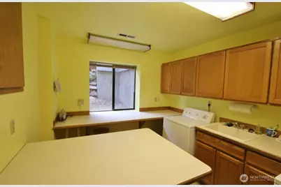 739 NE Woods Court, Bremerton, WA 98311 - Photo 25