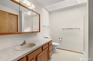 1229 Searle Dr, Centralia, WA 98531 - Photo 15