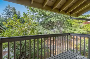 104 168th Ave NE, Bellevue, WA 98008 - Photo 27