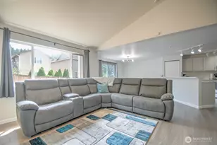 8117 27th Ave SE, Lacey, WA 98503 - Photo 5