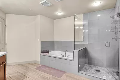 2319 1st Avenue #306, Seattle, WA 98121 - Photo 15