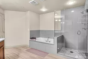 2319 1st Ave, Seattle, WA 98121 - Photo 15