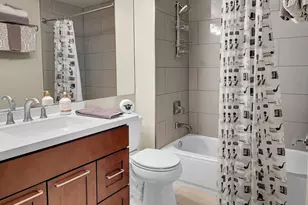 2319 1st Ave, Seattle, WA 98121 - Photo 11