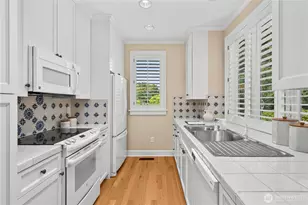 1365 92nd Ave NE, Clyde Hill, WA 98004 - Photo 35