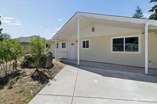 1542 Roland Ave, Port Orchard, WA 98366 - Photo 3