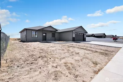 100 Sunwest Drive, Ephrata, WA 98823 - Photo 3