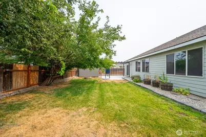 1308 W Bonneville St, Moses Lake, WA 98837 - Photo 35