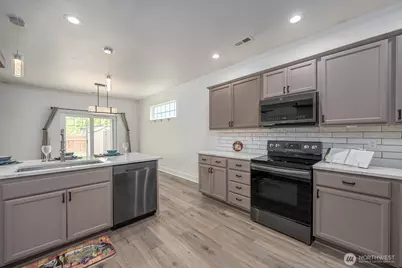 1308 W Bonneville St, Moses Lake, WA 98837 - Photo 5
