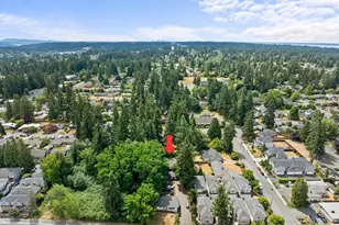 8134 212th St SW, Edmonds, WA 98026 - Photo 3