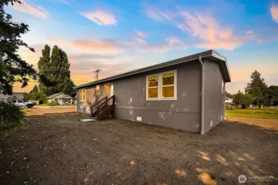 211 Harrison Street, Sumas, WA 98295 - Photo 29