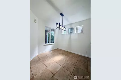 4611 NE 5th Place, Renton, WA 98059 - Photo 17