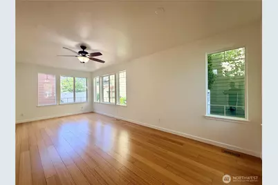 4611 NE 5th Place, Renton, WA 98059 - Photo 5
