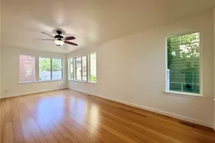 4611 NE 5th Pl, Renton, WA 98059 - Photo 5