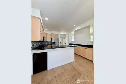 4611 NE 5th Place, Renton, WA 98059 - Photo 15
