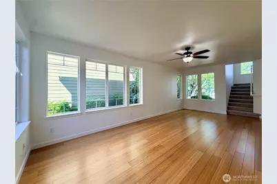 4611 NE 5th Place, Renton, WA 98059 - Photo 9