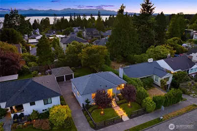 3235 W Viewmont Way W, Seattle, WA 98199 - Photo 33