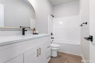 316 W 3rd St, Everson, WA 98247 - Photo 23