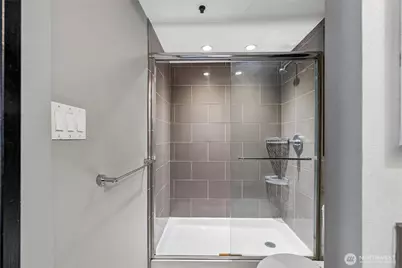 511 E Roy St #213, Seattle, WA 98102 - Photo 23