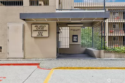 511 E Roy St #213, Seattle, WA 98102 - Photo 1