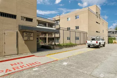 511 E Roy St #213, Seattle, WA 98102 - Photo 3