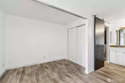 511 E Roy St #213, Seattle, WA 98102 - Photo 21