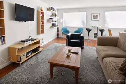 10616 Roosevelt Way NE, Seattle, WA 98125 - Photo 9