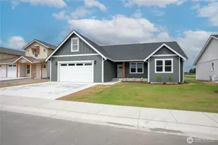 320 W 3rd St, Everson, WA 98247 - Photo 3