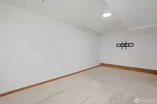 2300 Benson Road S, Renton, WA 98055 - Photo 33