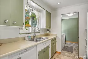 20818 77th Pl W, Edmonds, WA 98026 - Photo 11