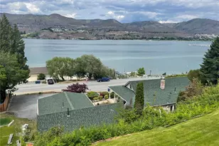 1902 W Prospect St, Chelan, WA 98816 - Photo 1