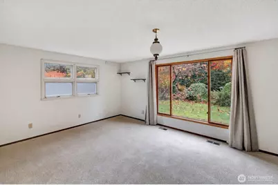 25413 SE Mirrormont Drive, Issaquah, WA 98027 - Photo 5