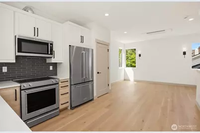 1255 NE 100th Street, Seattle, WA 98125 - Photo 7