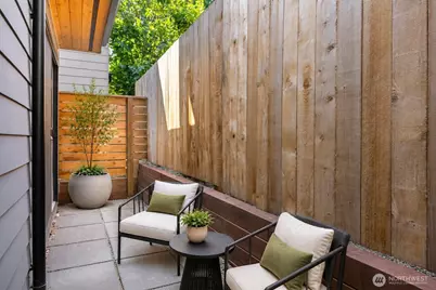 1255 NE 100th Street, Seattle, WA 98125 - Photo 5