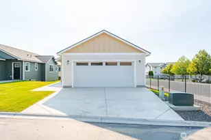 123 E 9th Ave, Moses Lake, WA 98837 - Photo 5