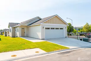 123 E 9th Ave, Moses Lake, WA 98837 - Photo 1