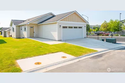 123 E 9th Avenue #58, Moses Lake, WA 98837 - Photo 3