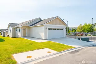 123 E 9th Ave, Moses Lake, WA 98837 - Photo 3