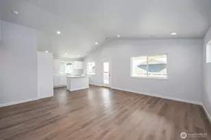 123 E 9th Ave, Moses Lake, WA 98837 - Photo 15