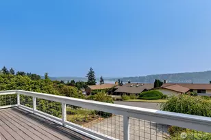 14805 37th Ave NE, Lake Forest Park, WA 98155 - Photo 3