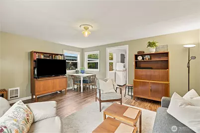 3023 NE 133rd Street, Seattle, WA 98125 - Photo 7