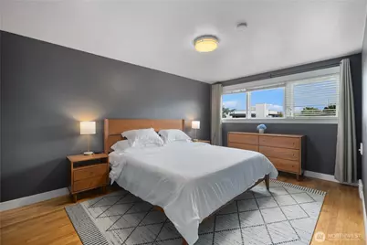 2422 W Lynn Street, Seattle, WA 98199 - Photo 15