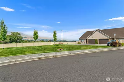 211 Solomon Loop NW, East Wenatchee, WA 98802 - Photo 37