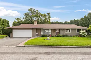 903 Selkirk Pl, Brewster, WA 98812 - Photo 1
