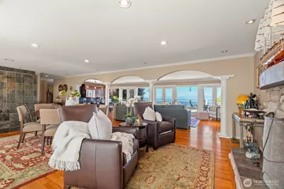 11912 Marine View Drive, Edmonds, WA 98026 - Photo 21