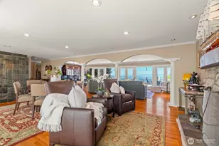 11912 Marine View Dr, Edmonds, WA 98026 - Photo 21