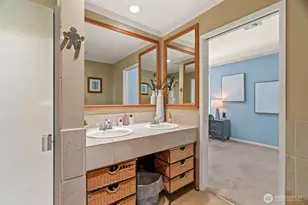 11912 Marine View Dr, Edmonds, WA 98026 - Photo 33